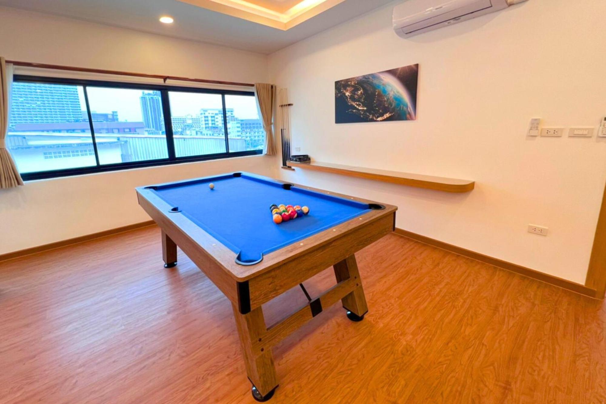 The Lodge Pattaya Exterior foto