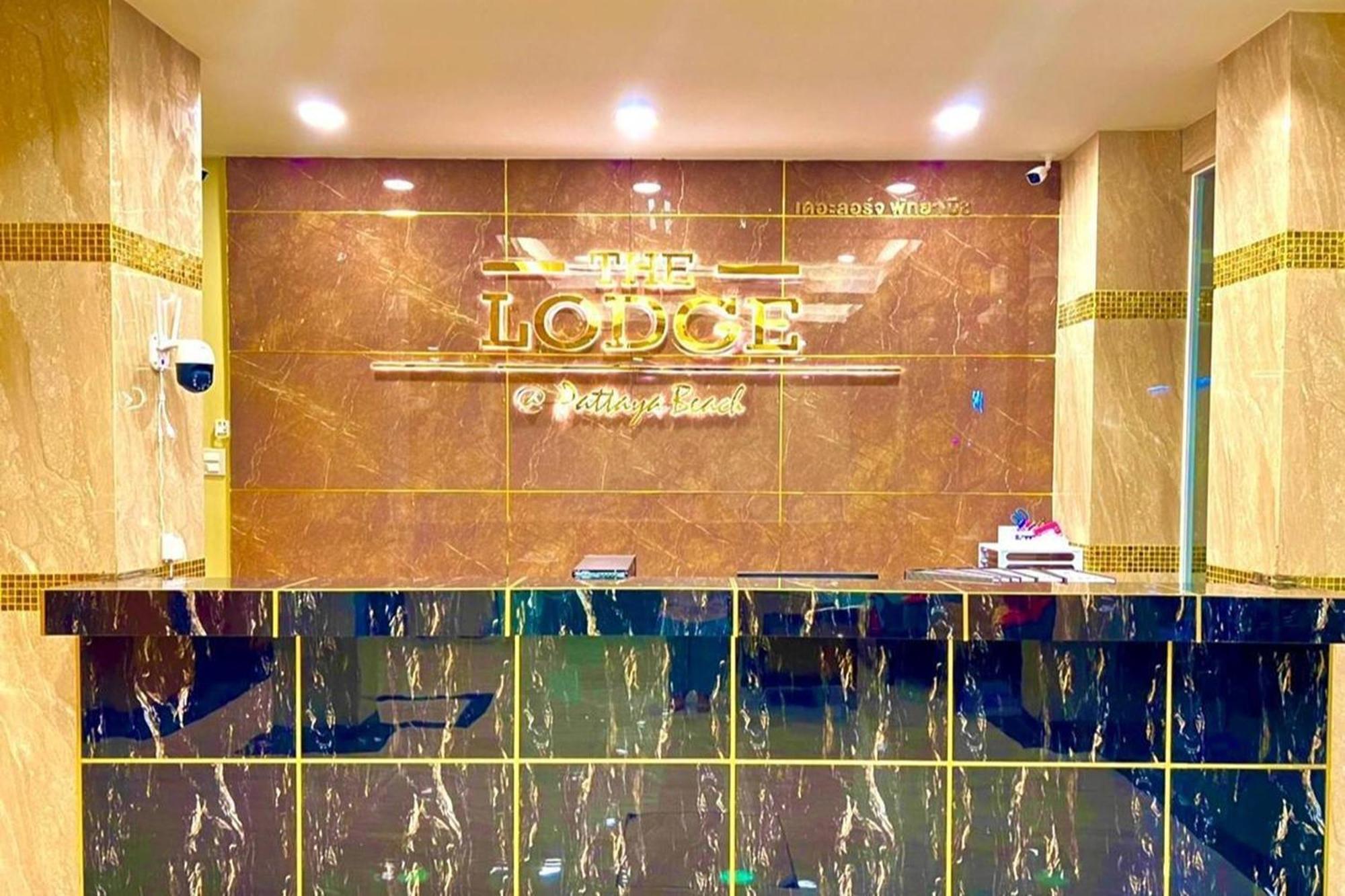 The Lodge Pattaya Exterior foto